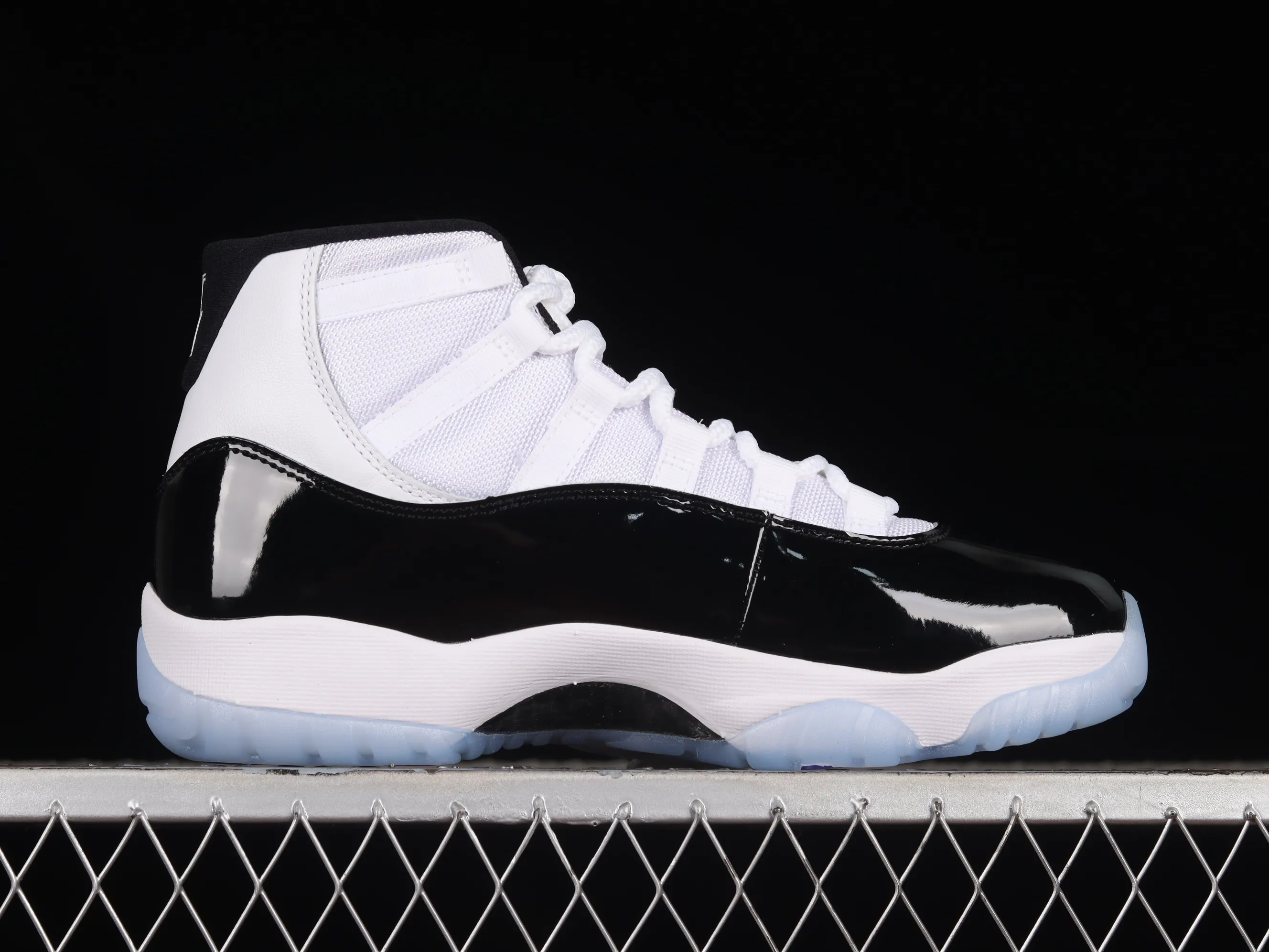 All categories Air Jordan Jordan series basketball shoes Air Jordan 11 LJR version Air Jordan 11 Concord AJ11 Joe 11 Concord black and white replica basketball shoes 378037-100